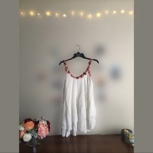 • Cute & Flowy Boho Flower Top •